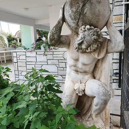 Alexias Διαμέρισμα *