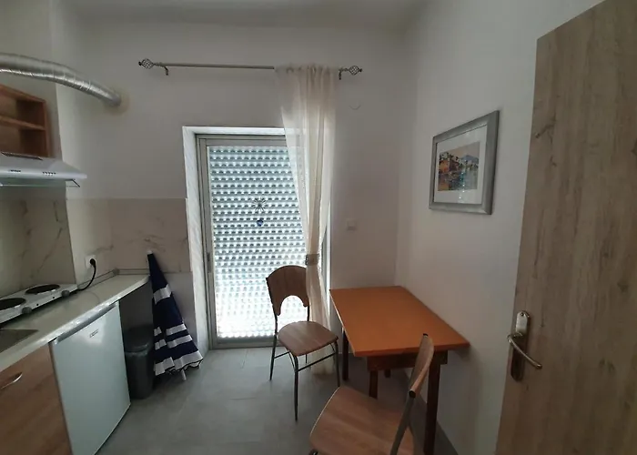 Lägenhet Alexias Paralia Dionysiou