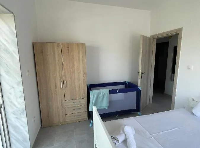 Alexias * 帕拉利亚狄奥尼索