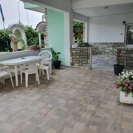 Alexias * Paralia Dionysiou