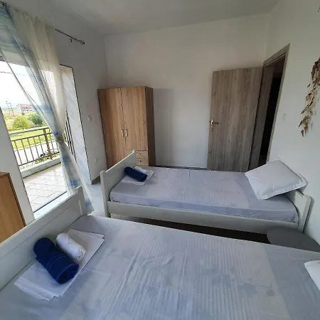 Apartment Alexias Paralia Dionysiou