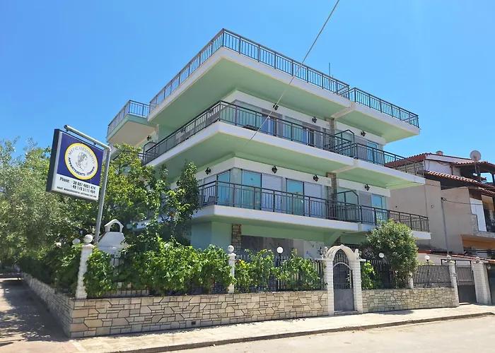 Alexias Paralia Dionisiou